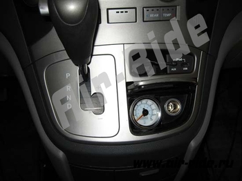 Установка пневмоподвески на Hyundai Grand Starex 4WD 4WD 2012г.
